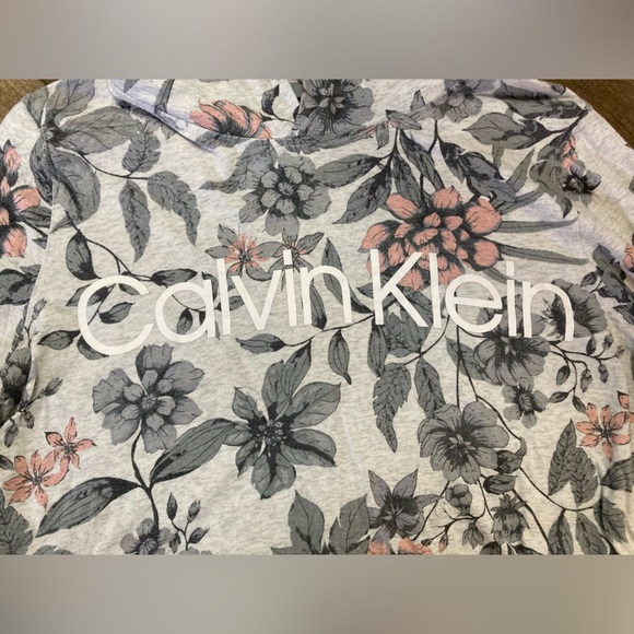 Calvin Klein women’s S long sleeve hooded tshirt - Picture 3 of 6